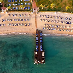 Курортный комплекс Radisson Blu &, Кешме